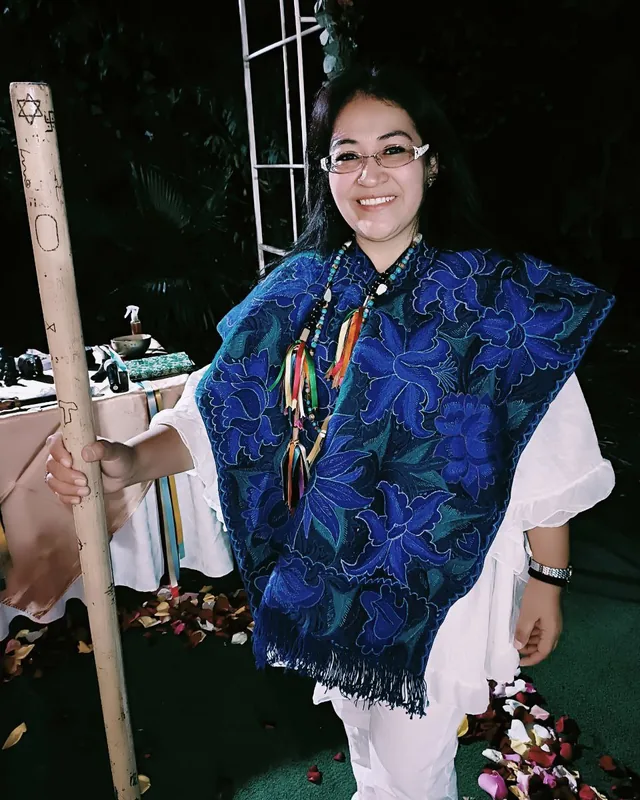 Eva Nicasio, oficiante de Corazón de Luz